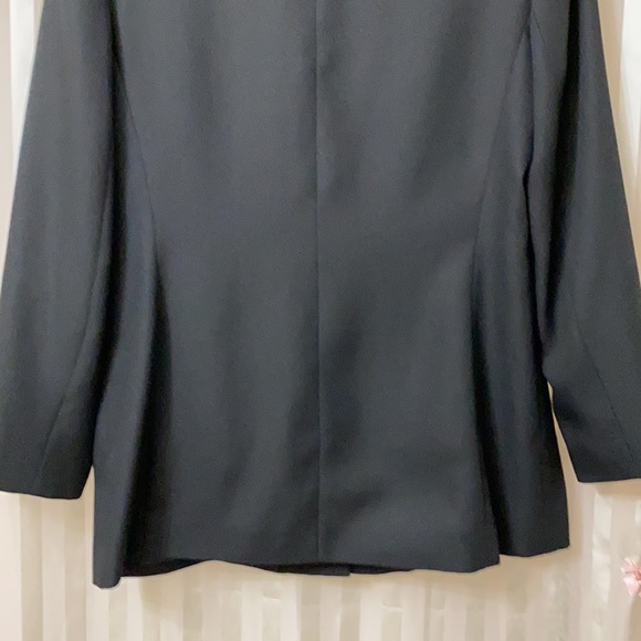 Harve’ Benard Black Jacket - Picture 8 of 9